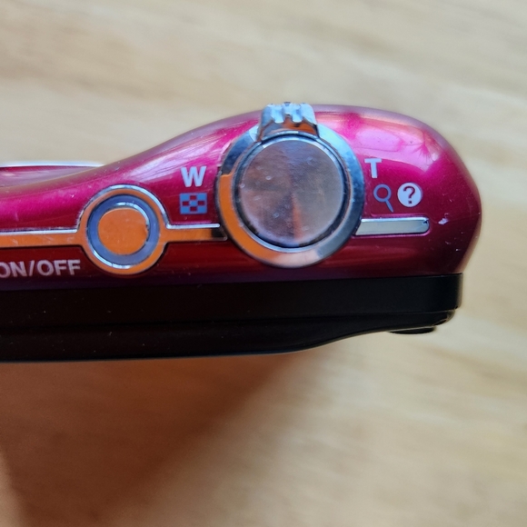 Nikon NON-FUNCTIONAL Red COOLPIX L28 20.1 MP Digital Camera 5x Zoom Lens - Picture 2 of 11